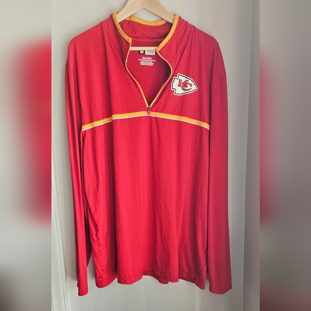 NFL Kansas City Chiefs long sleeves pullover half zipper size 2XL
